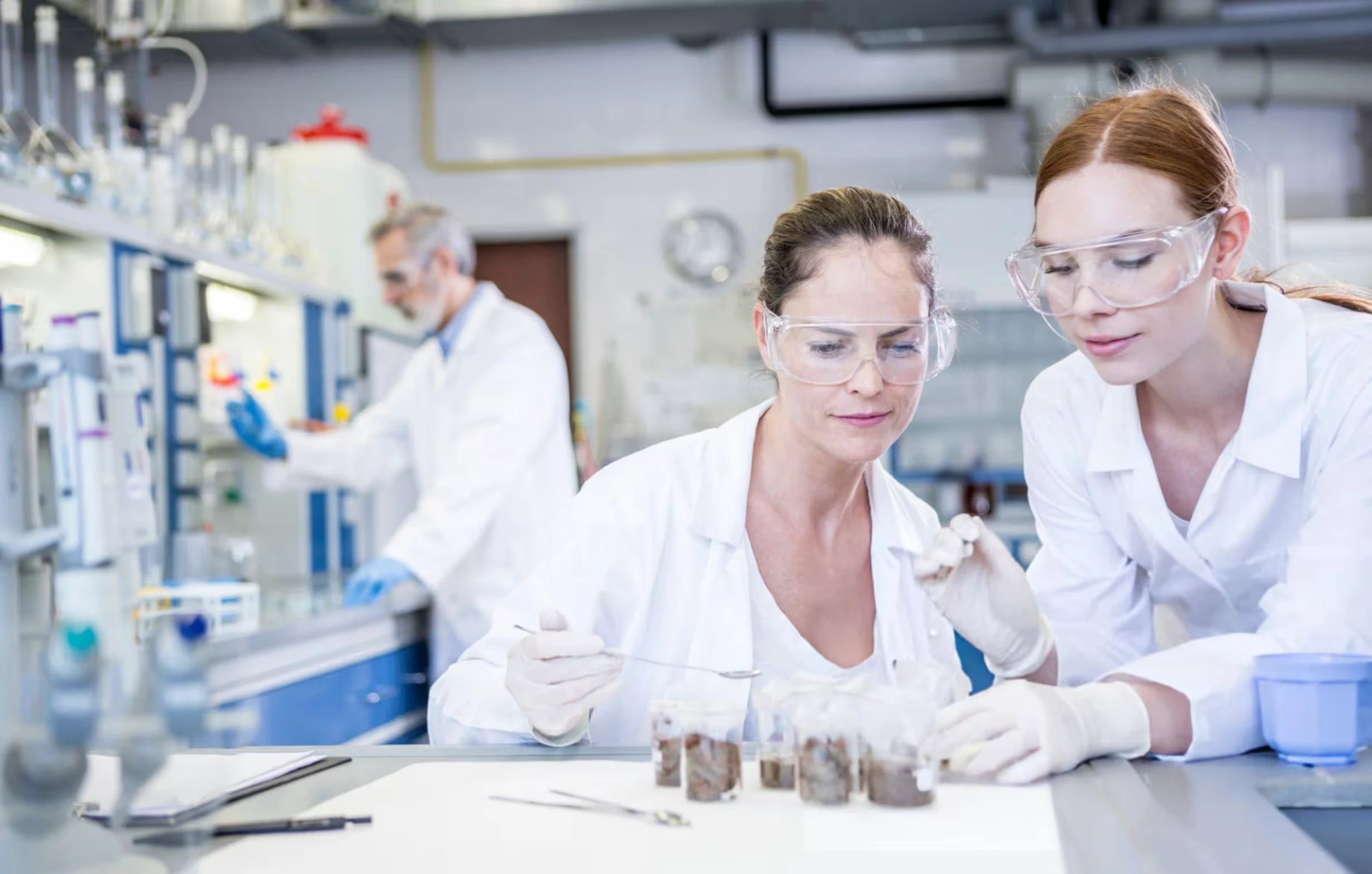 Smart Laboratory Furniture Solutions with Advanced Technology Integration